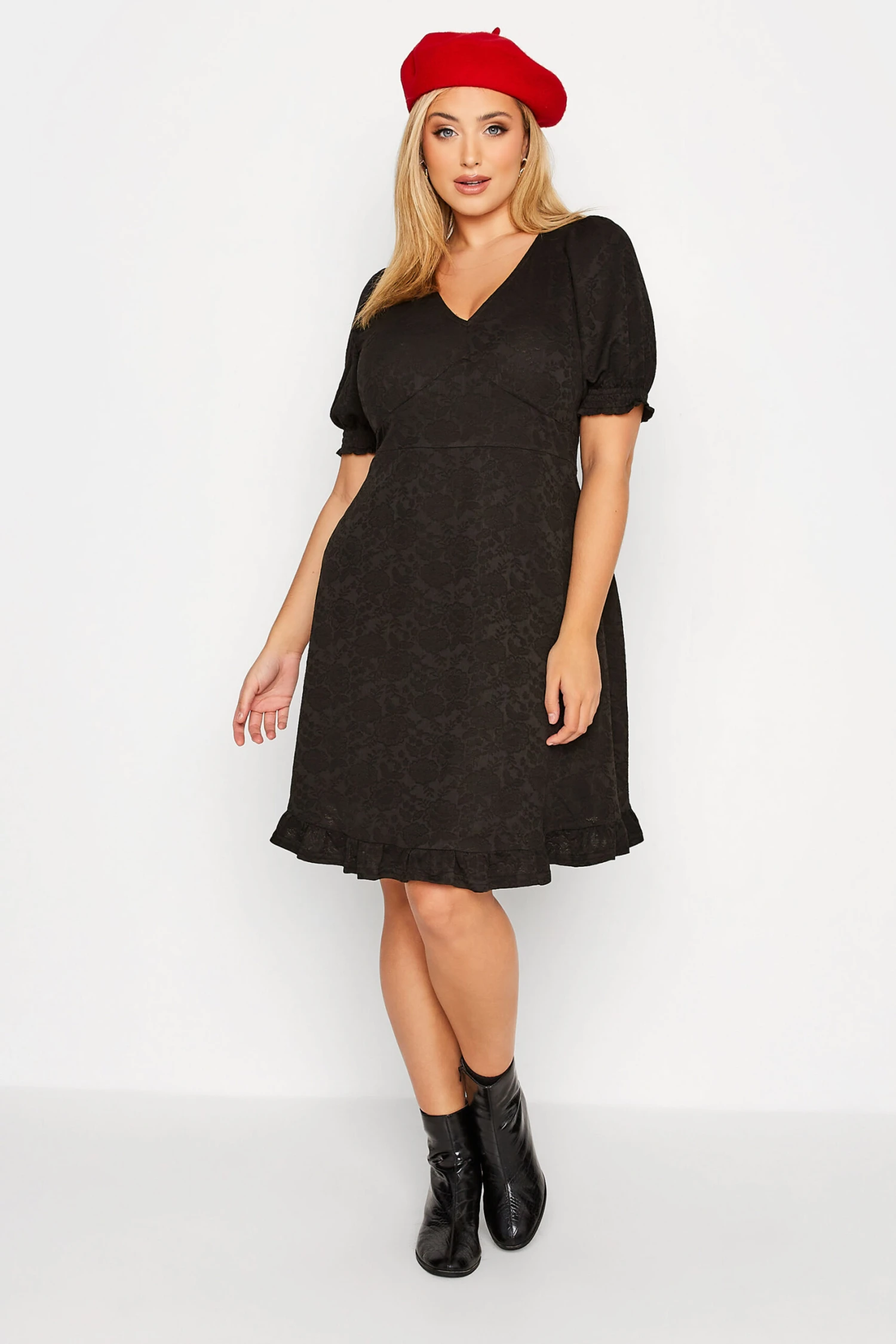 YOURS Curve Black Floral V-Neck Midi Dress - Image 4