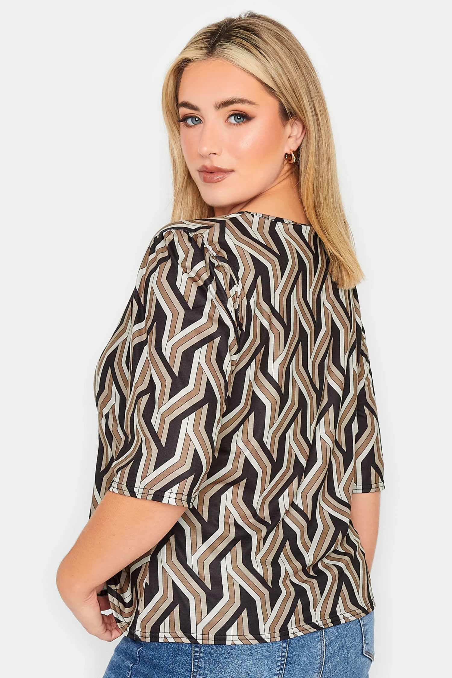 YOURS PETITE Curve Brown & Black Geometric Print T-Shirt - Image 2