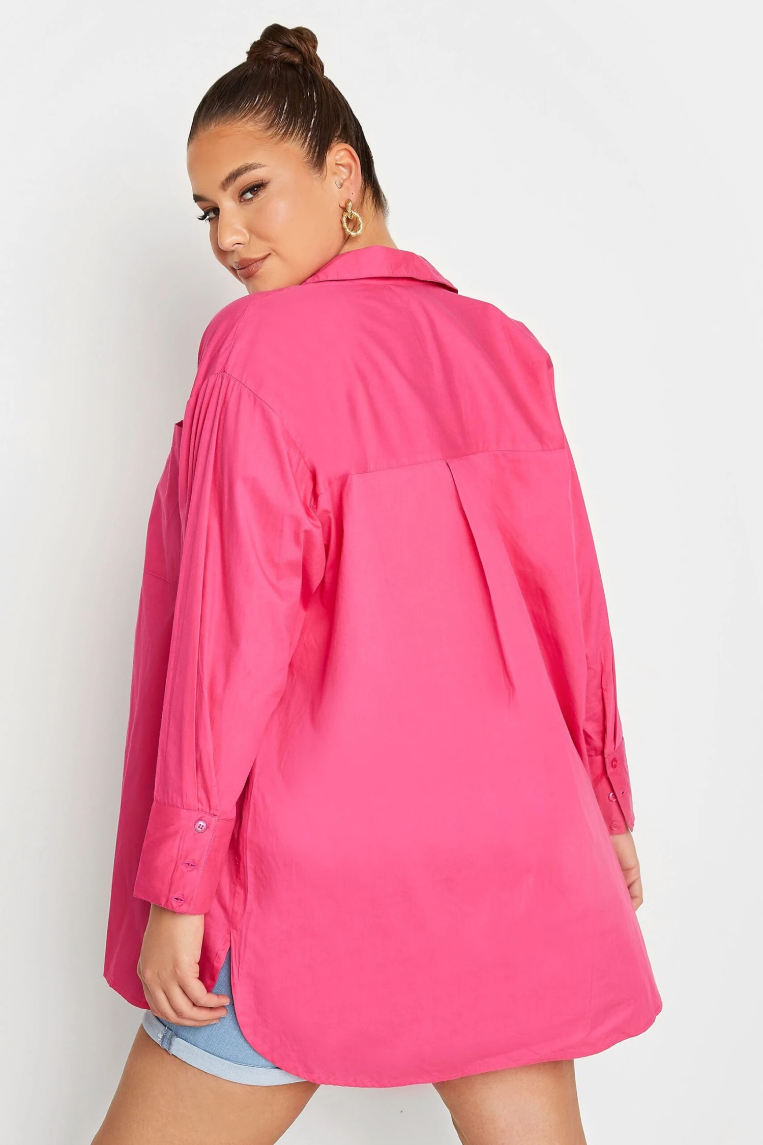 LIMITED COLLECTION Curve Hot Pink Oversized Boyfriend Shirt - Image 2