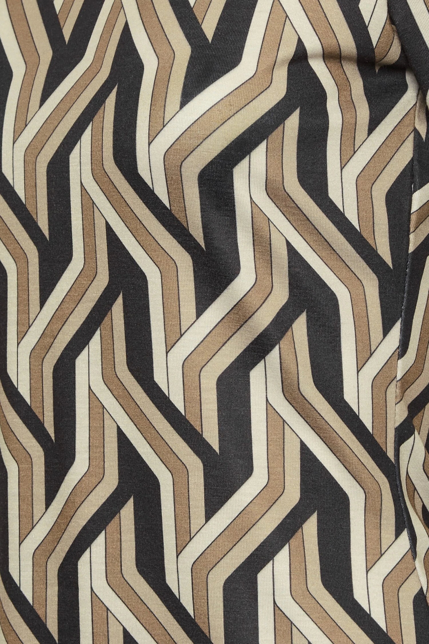 YOURS PETITE Curve Brown & Black Geometric Print T-Shirt - Image 4