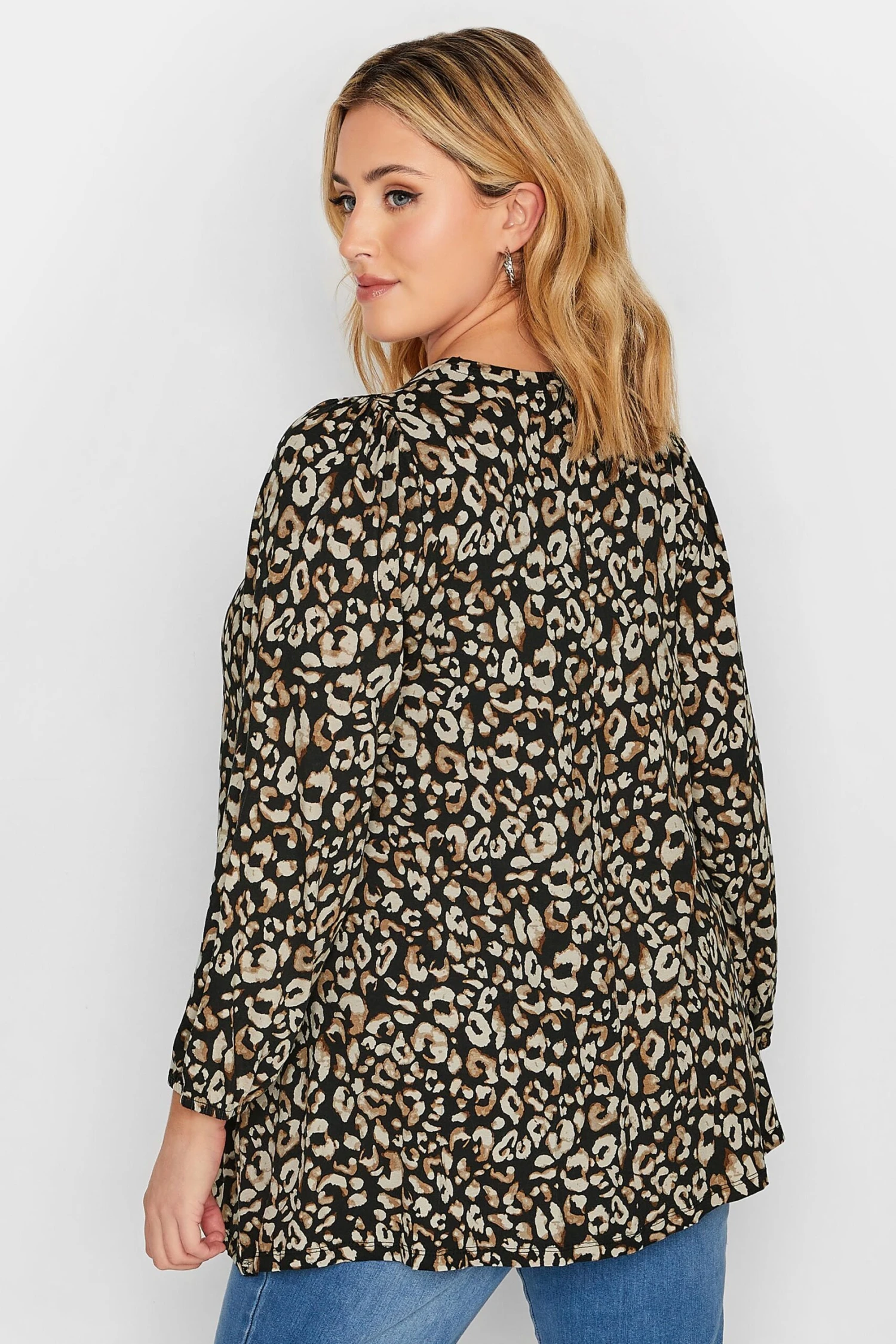 YOURS Curve Black Leopard Print Pleat Front Top - Image 2